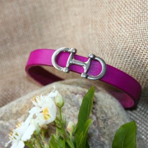 bracelet en cuir fuchsia